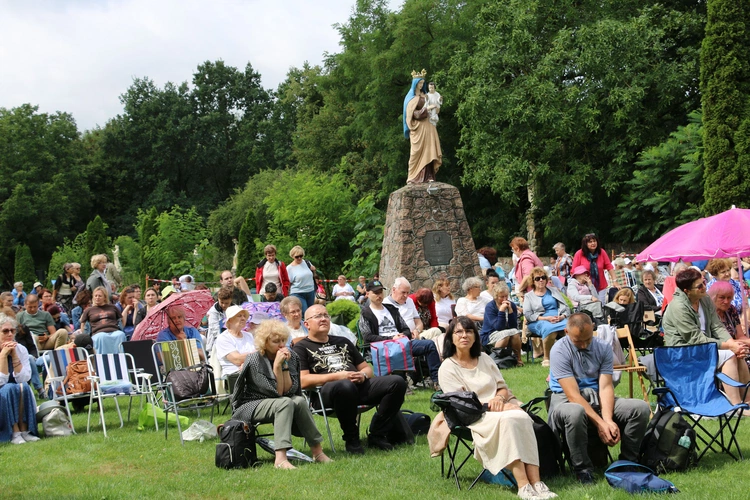 Obory. Ogólnopolskie spotkanie rodziny karmelitańskiej