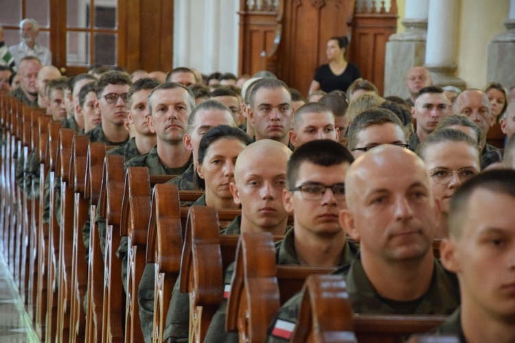 Przysięga żołnierzy 6 Mazowieckiej Brygady Obrony Terytorialnej