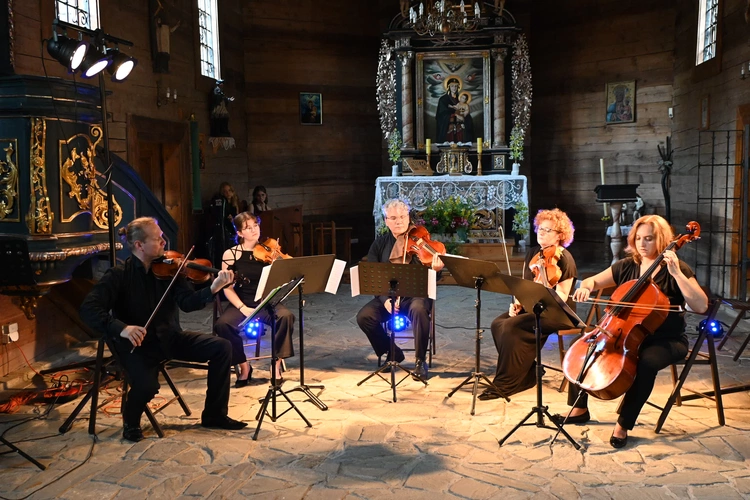 ​16. Międzynarodowy Festiwal Muzyki Kameralnej w Zubrzycy Górnej