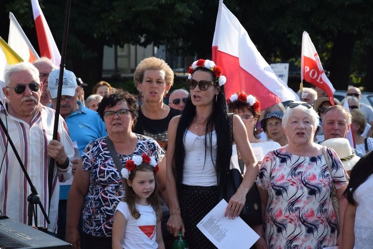 Protest przeciwko uwięzieniu ks. Olszewskiego