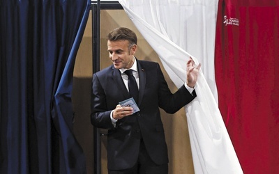 Powyborczy klincz nad Sekwaną. Stabilizacja polityczna we Francji jeszcze bardziej się oddaliła