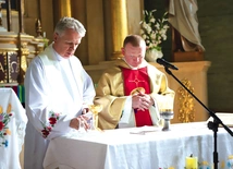 Kapłani podczas Eucharystii prosili o urodzaj, ustrzeżenie przed żywiołami i umiejętność dzielenia się z innymi. 