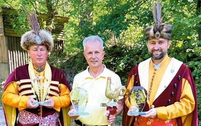 Zwycięski tytuł zdobył Sławomir Adamiec (w środku).