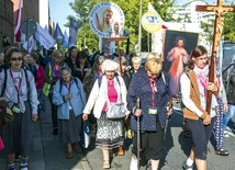 Pielgrzymi wyruszą w nocną, pokutną pielgrzymkę po Mszy św. o godz. 21.
