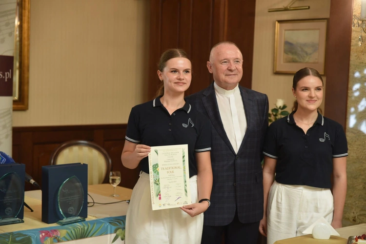 Puellae Orantes w Prowansji