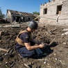 Zniszczenia po wybuchu bomby w Kupiańsku