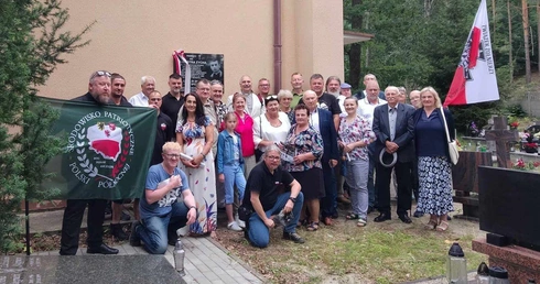 Krynica Morska. Upamiętnienie ks. Zycha