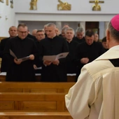 Wręczenie nominacji (zdjęcie ilustracyjne)