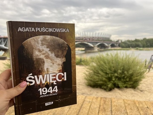 Z Powstania do nieba – książka Agaty Puścikowskiej o świętych 1944