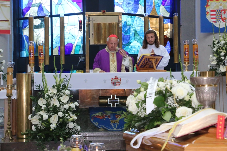 Uroczystości pogrzebowe ks. Marka Hajdyły - cz. 1