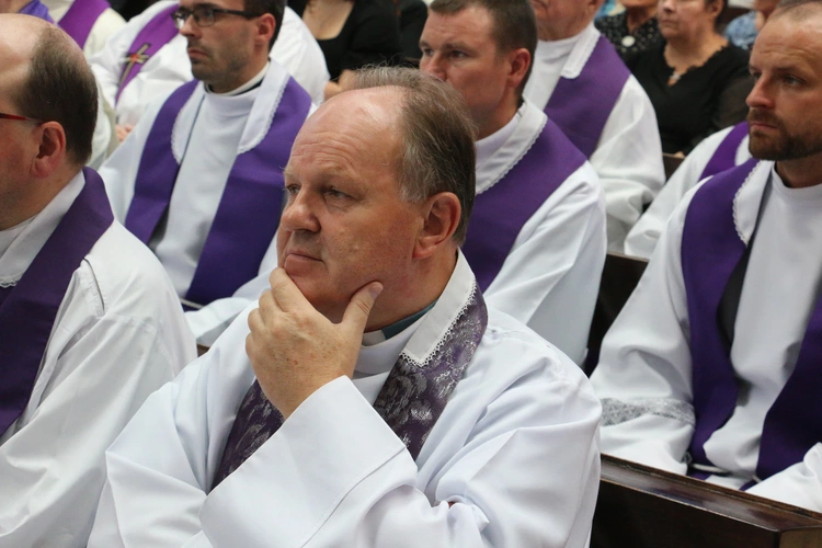Uroczystości pogrzebowe ks. Marka Hajdyły - cz. 1