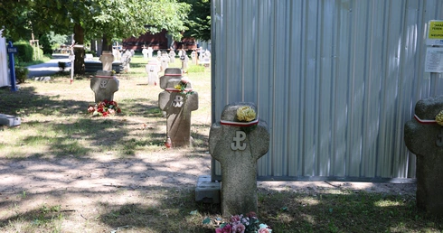 Obietnica zostanie spełniona. Ruszają ważne ekshumacje na cmentarzu Osobowickim