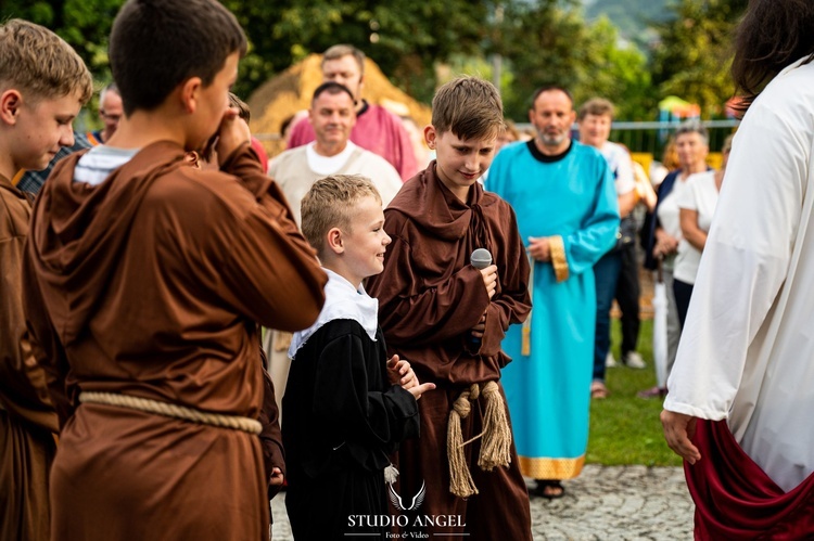 Skrzydlna. Misterium tajemnic światła