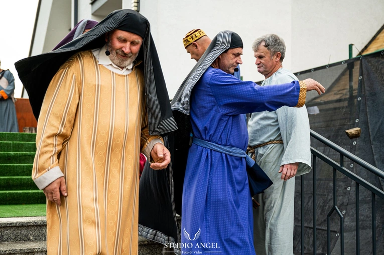 Skrzydlna. Misterium tajemnic światła
