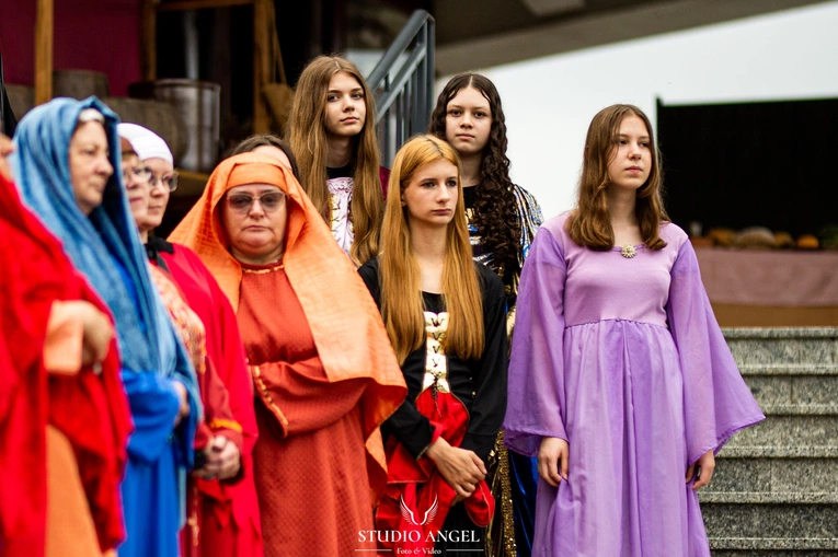 Skrzydlna. Misterium tajemnic światła