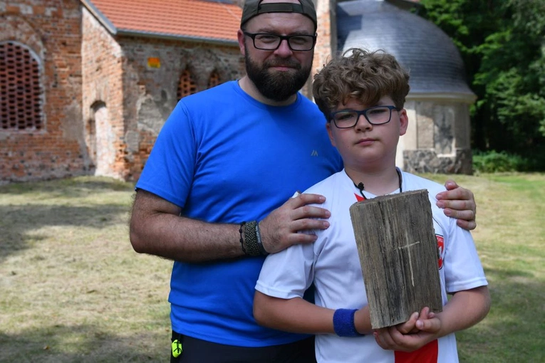 Misja 47 godzin z ojcem w Gębicach