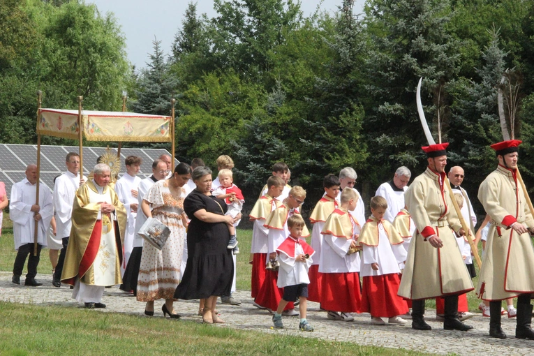 Strzelce Wielkie. Odpust z Ulmami