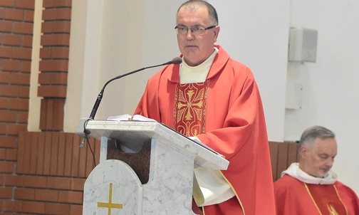 W nadziei na szczęśliwą drogę