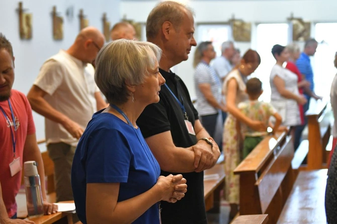 W Rokitnie trwa sesja o pilotowaniu kręgów Domowego Kościoła