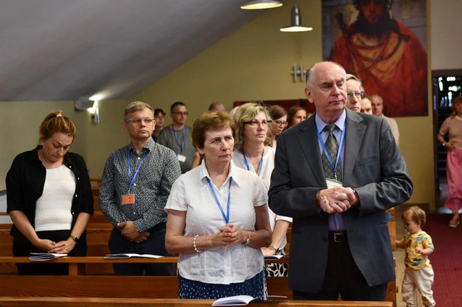 W Rokitnie trwa sesja o pilotowaniu kręgów Domowego Kościoła