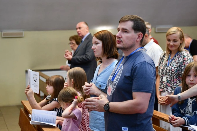 W Rokitnie trwa sesja o pilotowaniu kręgów Domowego Kościoła