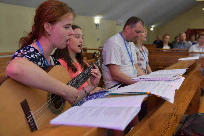 W Rokitnie trwa sesja o pilotowaniu kręgów Domowego Kościoła