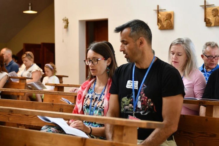 W Rokitnie trwa sesja o pilotowaniu kręgów Domowego Kościoła