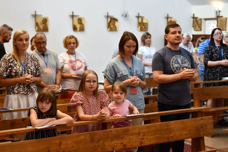 W Rokitnie trwa sesja o pilotowaniu kręgów Domowego Kościoła