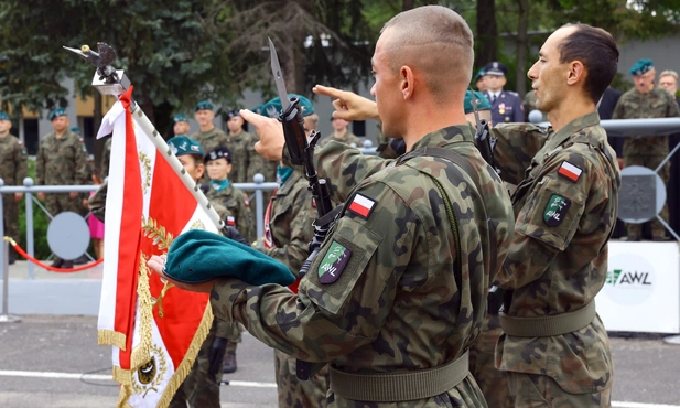 Już po przysiędze. Oto księża, którzy zostali żołnierzami