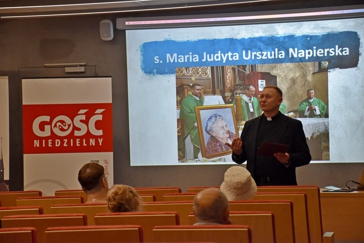 Pierwsze spotkanie poświęcone zostało mistyczce z Gdanska - s. Urszuli Napierskiej.