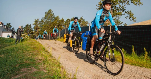 Rowerami z Kokotka do Azerbejdżanu - na pełnym Baku