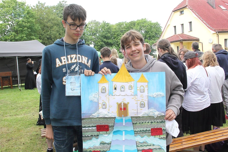 Czas świadectw na dniu wspólnoty oazy