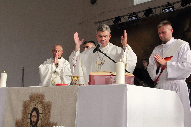 Boże ręce jeszcze pachną tobą