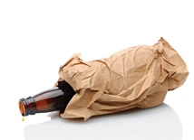 Alkohol nasz powszedni. Setki niepotrzebnych śmierci, wielomiliardowe koszty dla państwa