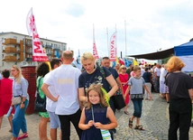 Modlitwie za kierowców towarzyszył rodzinny piknik zorganizowany przez parafię świętokrzyską i MIVA Polska.