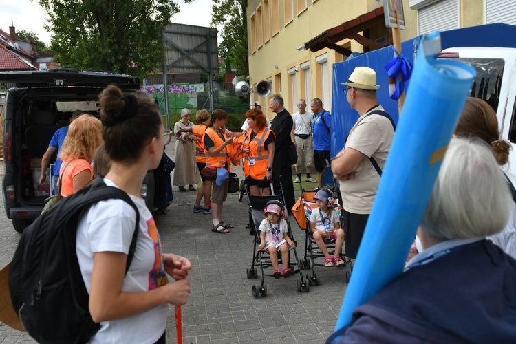 Pielgrzymka Nauczycieli i Wychowawców "Warsztaty w drodze" już na szlaku