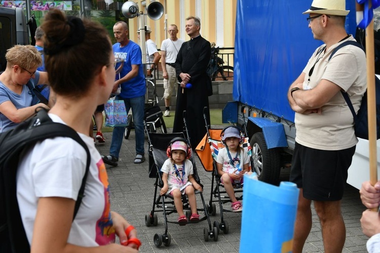 Pielgrzymka Nauczycieli i Wychowawców "Warsztaty w drodze" już na szlaku