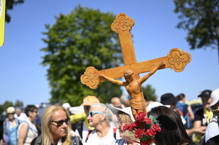 Wyjście pielgrzymki ze Skrzatusza na Jasną Górę