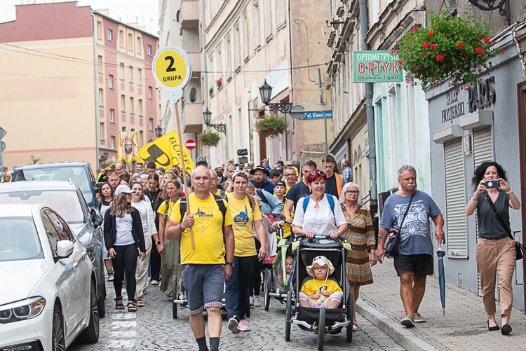 Start XXI Pieszej Pielgrzymki Świdnickiej