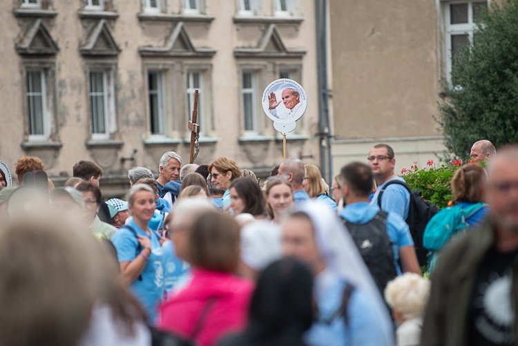 Start XXI Pieszej Pielgrzymki Świdnickiej