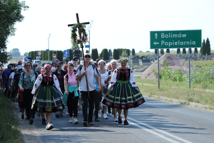 Pielgrzymka do sanktuarium Matki Bożej Świętorodzinnej