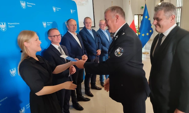 Śląskie. Pieniądze na nowe wozy strażackie dla OSP
