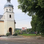 Najpiękniejsza wieś Oleszka. Mural Franciszka Lepicha