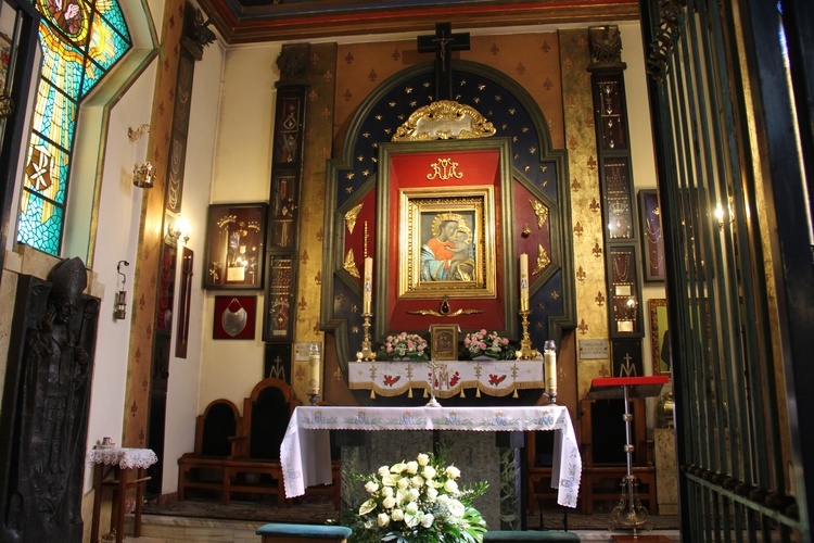 Inauguracja Kaplicy Wieczystej Adoracji i odpust Porcjunkuli u franciszkanów w Wieliczce