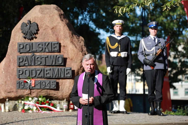 Trójmiejska pamięć o powstaniu warszawskim
