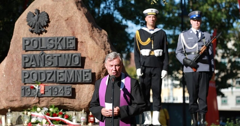Trójmiejska pamięć o powstaniu warszawskim