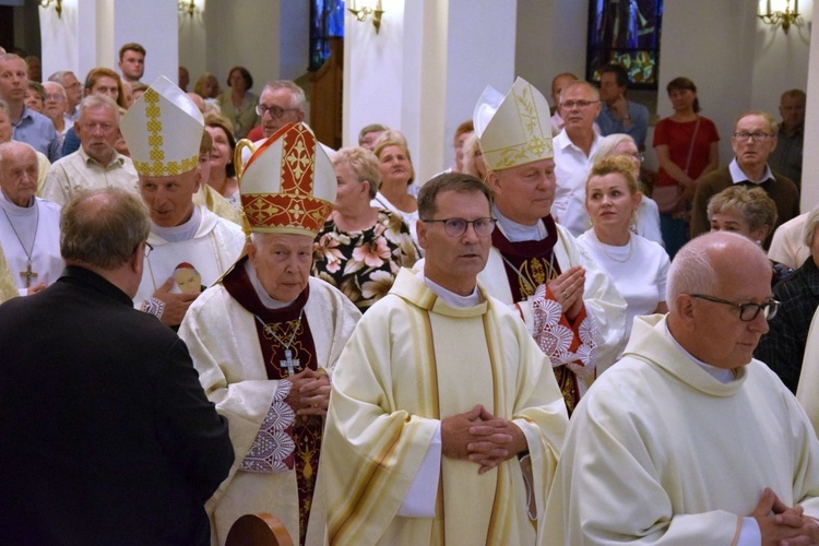 Poświęcenie pomnika Prymasa Tysiąclecia w Radomiu