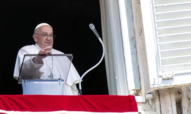 Papież: Dziedzictwem rodziców jest miłość, a nie pieniądze