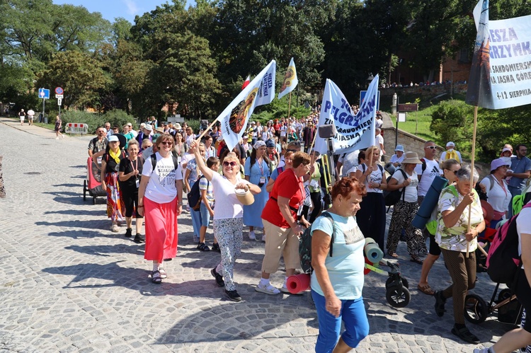 Z Sandomierza na Jasną Górę