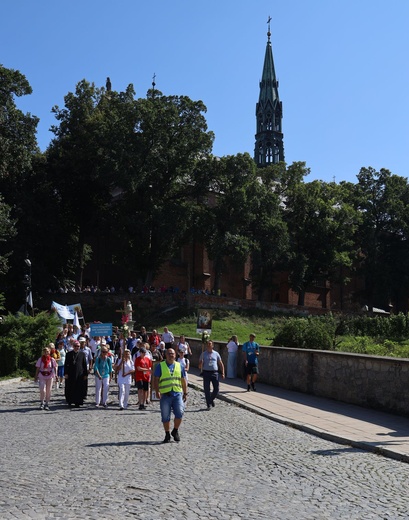 Z Sandomierza na Jasną Górę